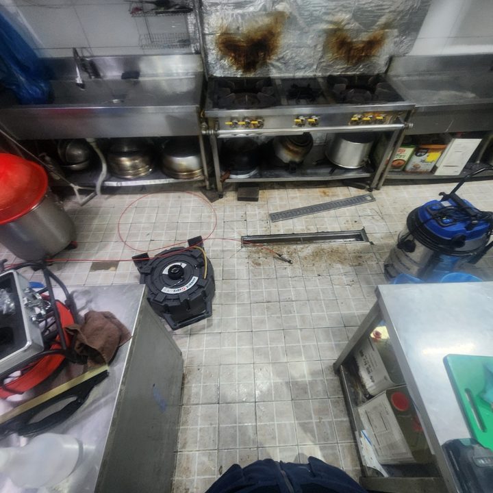 불당 하수구 막힘 관련 작업 현장 참고 사진 3